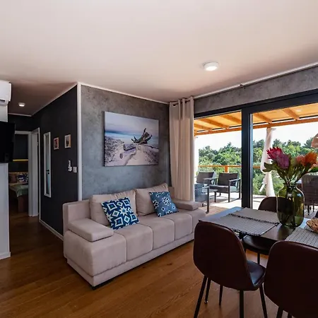 Nyaraló La Vie Est Belle Drage