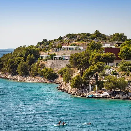 Nyaraló La Vie Est Belle *