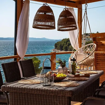 La Vie Est Belle Ferienhaus *